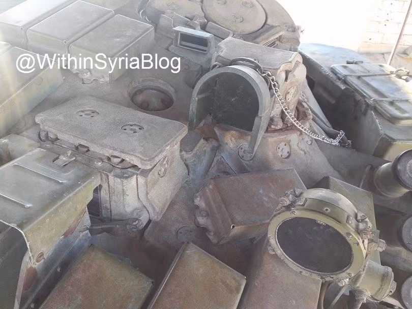 Kính ngắm Viper-72 quang ảnh nhiệt, lắp đặt trên xe tăng T-55 và T-72 ở Syria. Ảnh: Blog Within Syria. Kính ngắm Viper-72 quang ảnh nhiệt, lắp đặt trên xe tăng T-55 và T-72 ở Syria. Ảnh: Blog Within Syria.