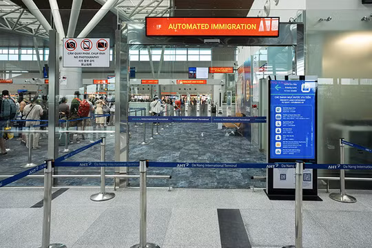 Lối đi ưu tiên tại Nhà ga Quốc tế Đà Nẵng (T2) được đưa vào phục vụ hành khách nhằm nâng cao trải nghiệm hành khách, tiếp tục hành trình chuyển đổi số và cải thiện chất lượng dịch vụ.