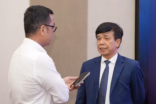 GS.TS Lê Hồng Hạnh, Chủ tịch Trung tâm Trọng tài Quốc tế Việt Nam (VIAC) trả lời phỏng vấn VietTimes.