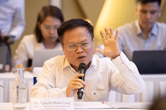 TS Nguyễn Đình Cung, nguyên Viện trưởng Viện Nghiên cứu quản lý Trung ương. Ảnh XM.