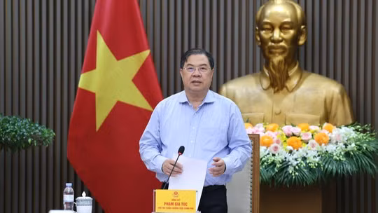 Phó thủ tướng Thường trực nhấn mạnh yêu cầu tập trung triển khai những nhiệm vụ cấp bách có tính liên ngành. Ảnh: VGP.