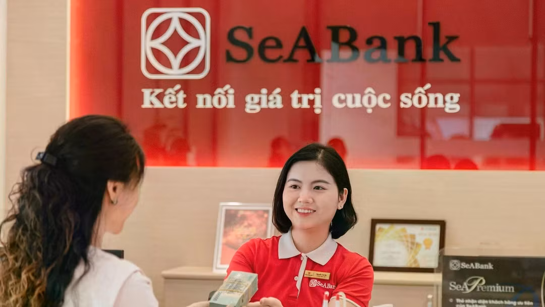 Chồng của phó chủ tịch SeABank muốn gom 8 triệu cổ phiếu SSB