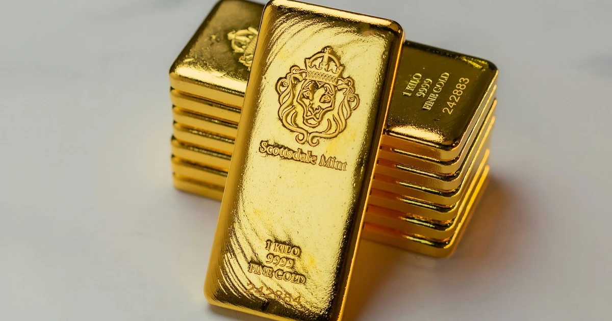 Giá vàng thế giới vượt mốc 4.400 USD/ounce
