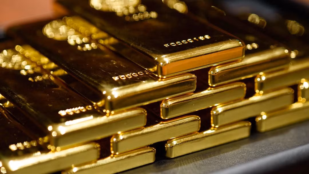 Giá vàng thế giới sáng 1/10 giảm xuống 4.154 USD/ounce, thấp hơn khoảng 19 USD/ounce so với sáng 30/9. Ảnh: Bloomberg.