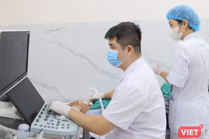 Bệnh viện đầu tiên của Hà Nội có 4 khoa xét nghiệm đạt chuẩn quốc tế 