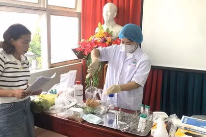 Phát hiện thực phẩm có nguy cơ gây hại sức khỏe, địa phương phải xử lý ngay
