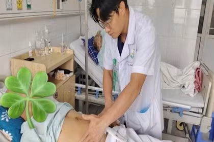 Cắt khối u tụy “ôm” nhiều mạch máu lớn, Bệnh viện Việt Đức lập kỳ tích mới