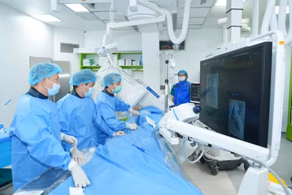 Không cần lên Hà Nội, bé 7 tuổi được chữa tim bẩm sinh ngay tại Ninh Bình