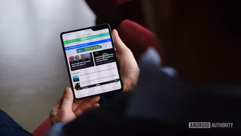 Cần những yếu tố gì để được gọi là một chiếc máy tính bảng ? (Ảnh: Android Authority)