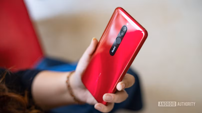 Hiệu năng trên chiếc máy này không có quá nhiều điểm nổi bật (Ảnh: Android Authority)