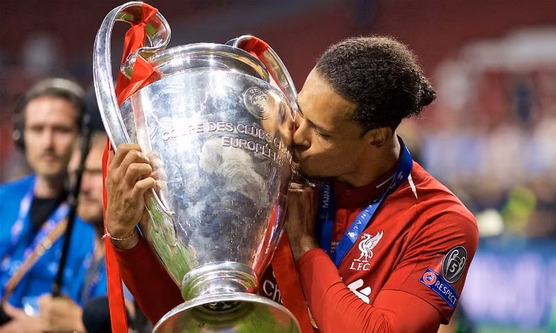 Virgil van Dijk xuất sắc giành được danh hiệu Champions League cùng với Liverpool (Ảnh: Liverpool FC)