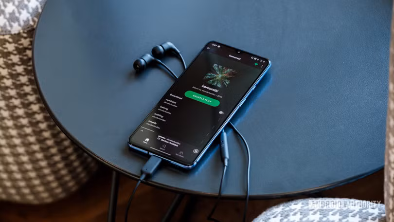 Hệ thộng ấm thanh trên chiecs máy OnePlus 7T (Ảnh: androidauthority.com)