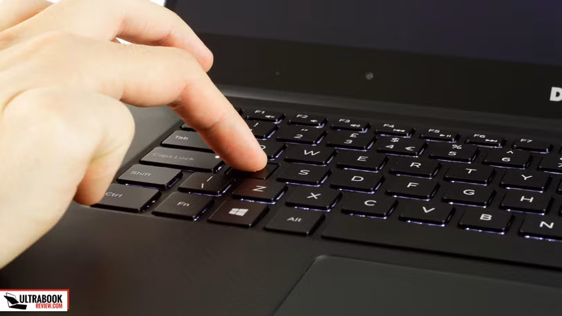 Dell Precision 5510 có hành trình phím nông (Ảnh: Ultrabook Review) Dell Precision 5510 có hành trình phím nông (Ảnh: Ultrabook Review)