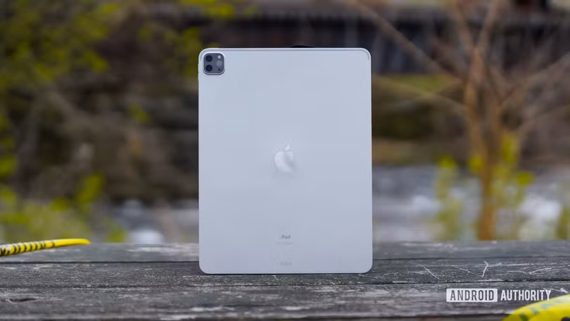 iPad Pro 11 2020 (Ảnh: Android Authority) iPad Pro 11 2020 (Ảnh: Android Authority)