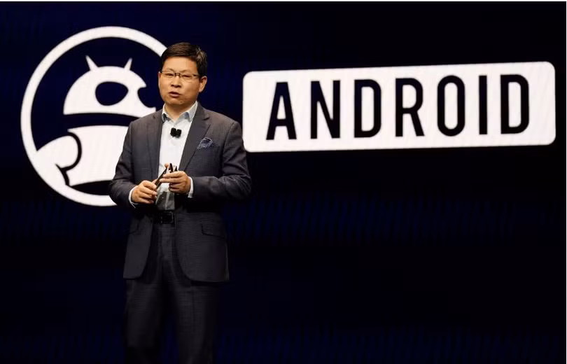 Ông Richard Yu phát biểu tại sự kiện CES 2018 (Ảnh: Rick Wilking/Reuters) Ông Richard Yu phát biểu tại sự kiện CES 2018 (Ảnh: Rick Wilking/Reuters)