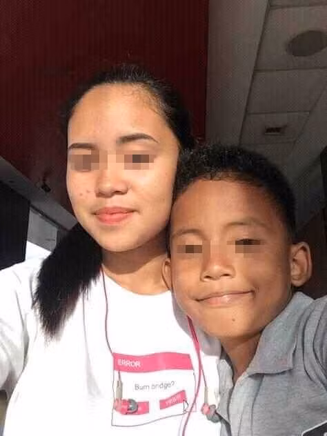 Diện mạo của cậu bé trước khi bị cắt tóc (Ảnh: OC) Diện mạo của cậu bé trước khi bị cắt tóc (Ảnh: OC)