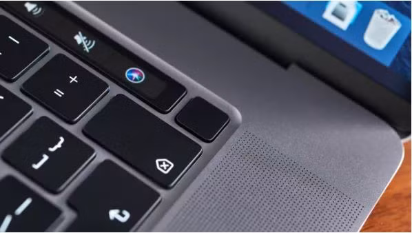 Hệ thống loa được đặt ở phía 2 cạnh bên của máy (Ảnh: Tech Radar) Hệ thống loa được đặt ở phía 2 cạnh bên của máy (Ảnh: Tech Radar)
