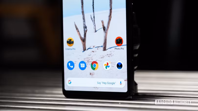 Màn hình của máy có độ phân giải lên đến 4K (Ảnh: Android Authority) Màn hình của máy có độ phân giải lên đến 4K (Ảnh: Android Authority)