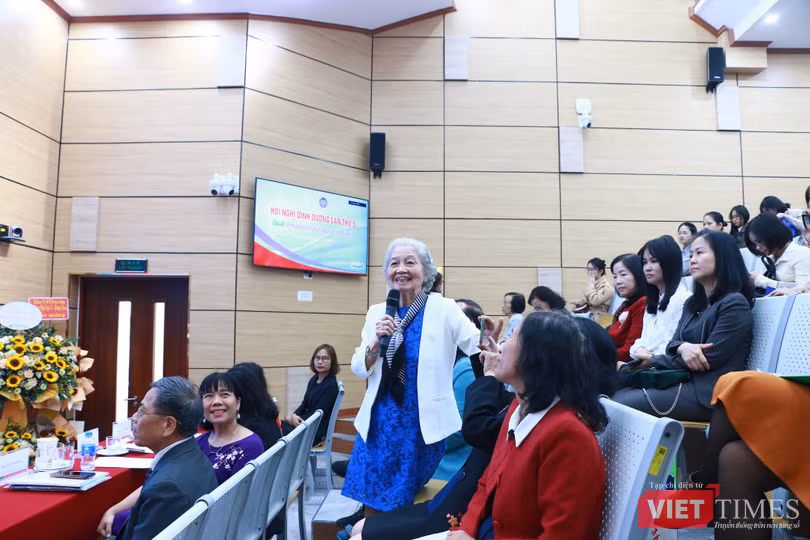 VT_ tiền bối .jpg