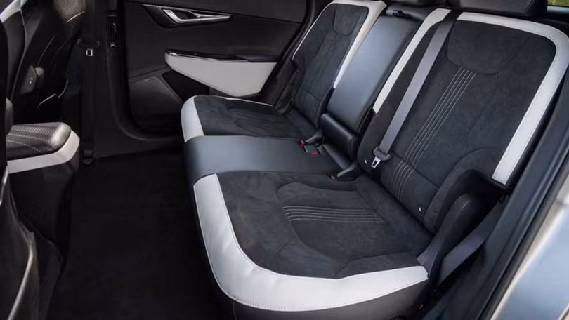 Kia08.jpg