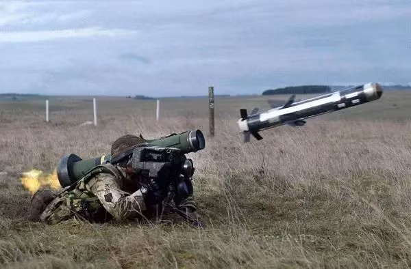 Mỹ xác nhận đã viện trợ 180 tên lửa chống tăng Javelin cho Ukraine (Ảnh: Sina). Mỹ xác nhận đã viện trợ 180 tên lửa chống tăng Javelin cho Ukraine (Ảnh: Sina).