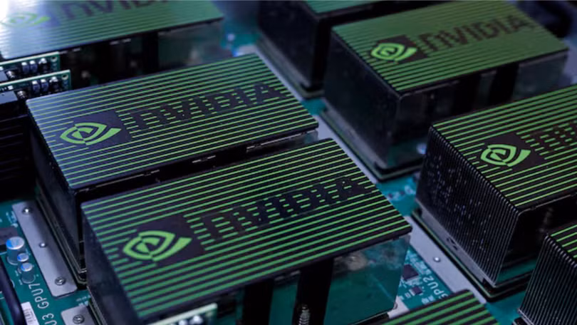 Trung Quốc cảnh báo về rủi ro khi sử dụng chip H20 của Nvidia. Ảnh: Reuters.
