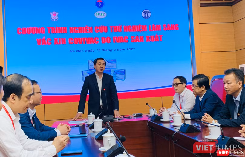 Thứ trưởng Bộ Y tế Trần Văn Thuấn đánh giá cao kết quả đạt được của nhóm nghiên cứu trong bối cảnh nguồn lực đầu tư không lớn như nhiều nước. Bộ Y tế kỳ vọng vào sự thành công của vaccine COVIVAC và hướng đến xuất khẩu. Thứ trưởng Bộ Y tế Trần Văn Thuấn đánh giá cao kết quả đạt được của nhóm nghiên cứu trong bối cảnh nguồn lực đầu tư không lớn như nhiều nước. Bộ Y tế kỳ vọng vào sự thành công của vaccine COVIVAC và hướng đến xuất khẩu.