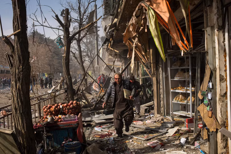 Afganistan chìm trong hỗn loạn sau khi Mỹ rút quân sau hai thập kỉ hiện diện tại đây.