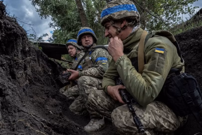 Linh Ukraine phong thu o Kursk.jpg