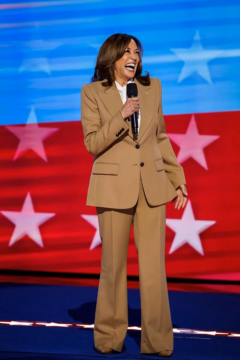 kamala-harris-campaign-photosi.jpg.jpg