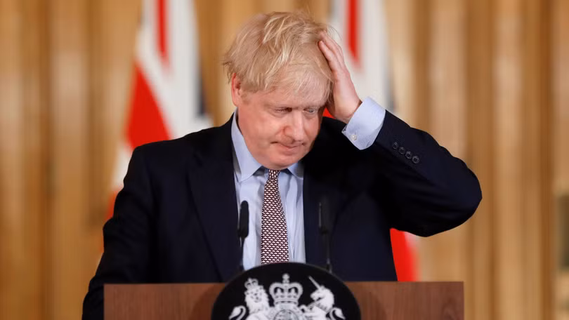 Thủ tướng Anh Boris Johnson đang bị chỉ trích về chính sách đối phó tiêu cực với dịch bệnh COVID-19 (Ảnh: Reuters). Thủ tướng Anh Boris Johnson đang bị chỉ trích về chính sách đối phó tiêu cực với dịch bệnh COVID-19 (Ảnh: Reuters).