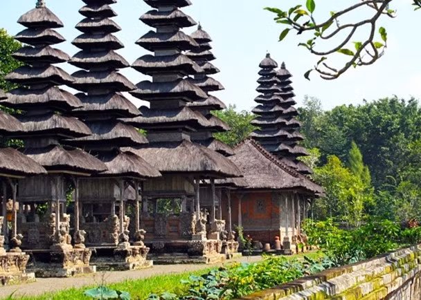 Các điểm du lịch ở đảo Bali thu hút rất nhiều du khách Trung Quốc đến thăm (Ảnh: Đông Phương). Các điểm du lịch ở đảo Bali thu hút rất nhiều du khách Trung Quốc đến thăm (Ảnh: Đông Phương).