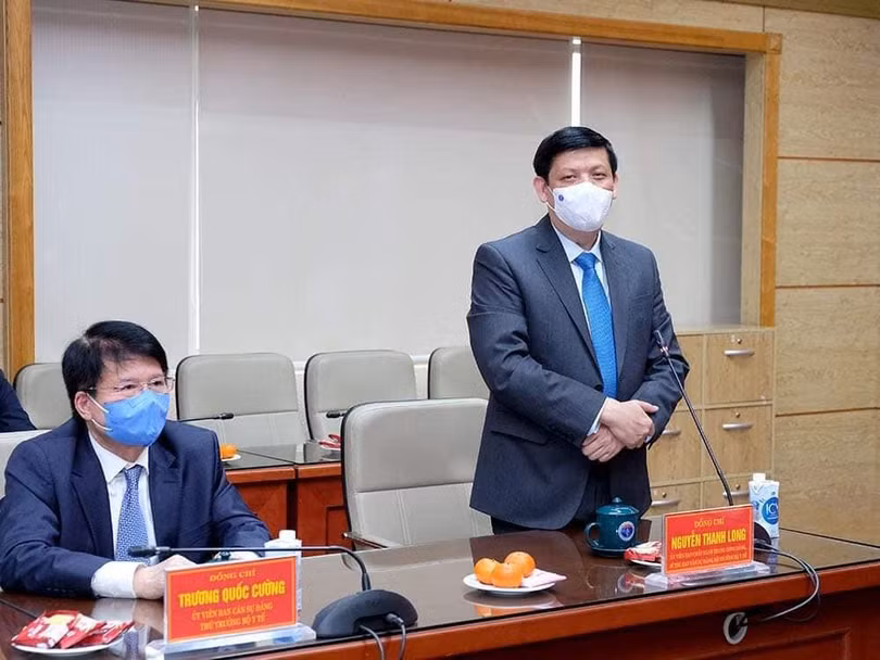 Bộ trưởng Bộ Y tế Nguyễn Thanh Long tiếp thu ý kiến chỉ đạo của Thủ tướng Bộ trưởng Bộ Y tế Nguyễn Thanh Long tiếp thu ý kiến chỉ đạo của Thủ tướng