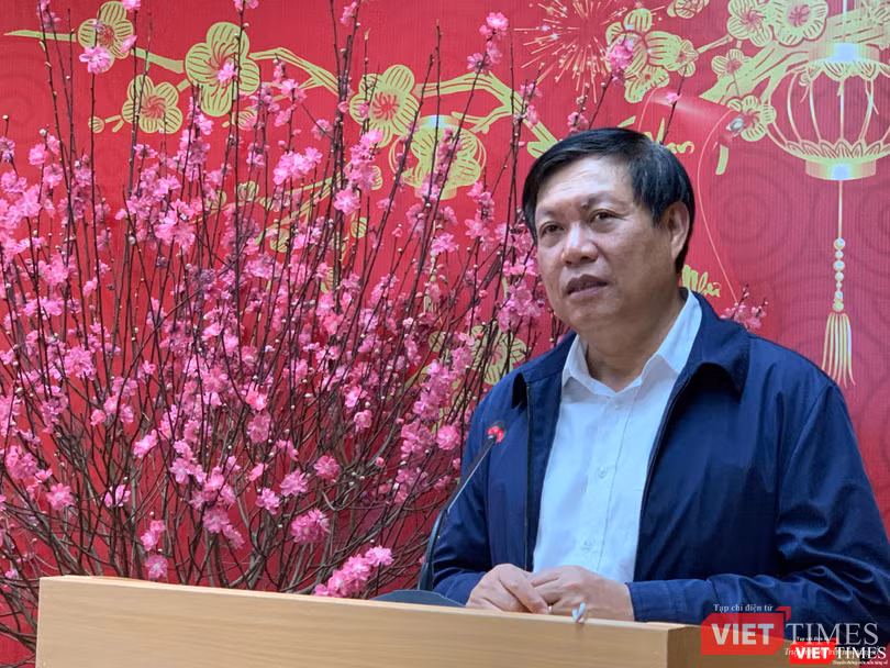 Thứ trưởng Bộ Y tế Đỗ Xuân Tuyên Thứ trưởng Bộ Y tế Đỗ Xuân Tuyên