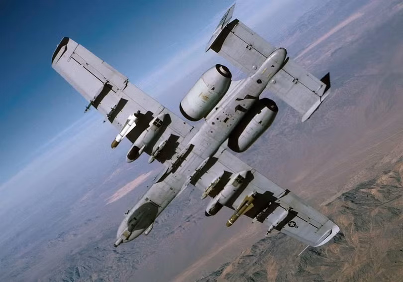 A-10 được trang bị hỏa lực mạnh (Ảnh: USAirforce). A-10 được trang bị hỏa lực mạnh (Ảnh: USAirforce).