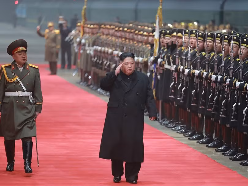 Nhà lãnh đạo Triều Tiên Kim Jong-un trở về Bình Nhưỡng sau cuộc gặp gỡ thượng đỉnh Hà Nội. Dư luận quốc tế rất quan tâm liệu Triều Tiên có tiếp tục chương trình phi hạt nhân hóa không?
