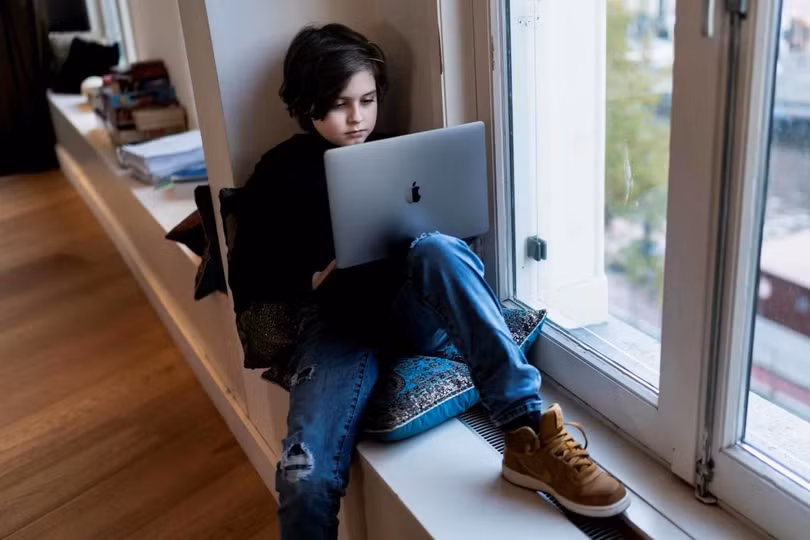 Laurent Simons năm 12 tuổi, chuẩn bị lấy bằng thạc sĩ ở Đại học Công nghệ Eindhoven. Ảnh: Getty.