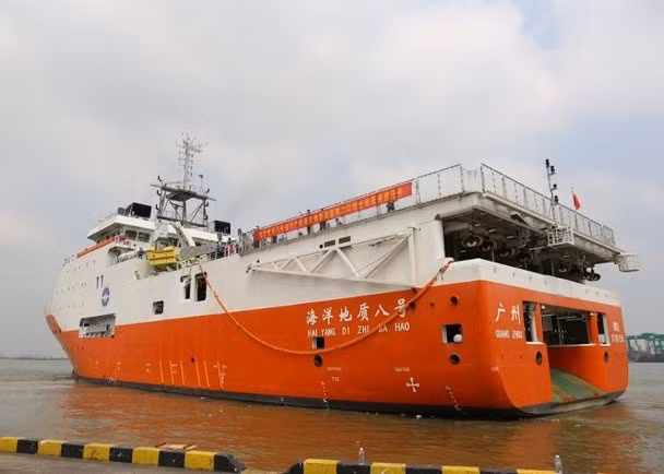 Chiếc "Địa chất biển - 8" của Trung Quốc hoạt động trái phép dài ngày trong vùng đặc quyền kinh tế và thềm lục địa của Việt Nam.