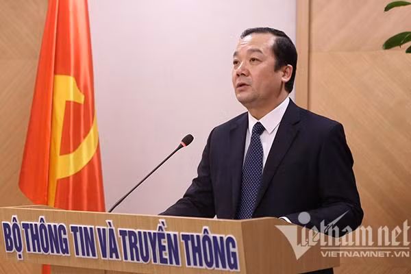 Tân Thứ trưởng Bộ TT&TT Phạm Đức Long. Tân Thứ trưởng Bộ TT&TT Phạm Đức Long.