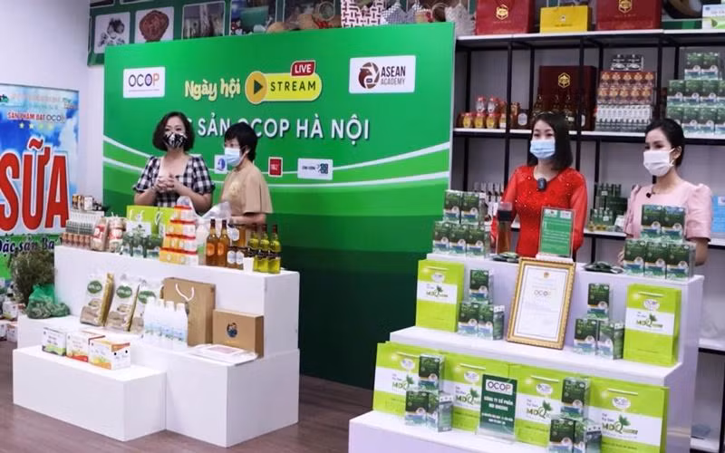 Phiên bán hàng trực tuyến sản phẩm OCOP. Phiên bán hàng trực tuyến sản phẩm OCOP.
