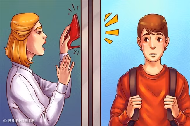 Làm thế nào để thoát khỏi thang máy bị kẹt khi không có trợ giúp? ảnh 2