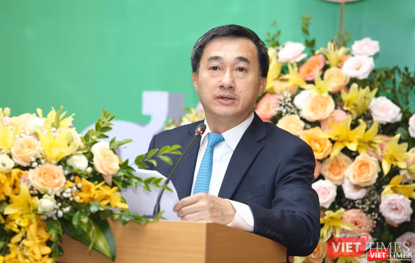 Thứ trưởng Trần Văn Thuấn phát biểu tại lễ phát động cuộc thi Thứ trưởng Trần Văn Thuấn phát biểu tại lễ phát động cuộc thi