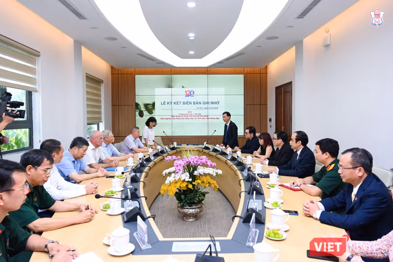 Buổi lễ ký kết diễn ra vào cuối chiều nay, 16/8 Buổi lễ ký kết diễn ra vào cuối chiều nay, 16/8