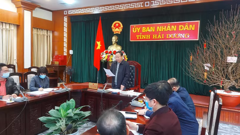 Lãnh đạo tỉnh Hải Dương bàn các biện pháp ứng phó với dịch COVID-19 trên địa bàn (ảnh: BYT) Lãnh đạo tỉnh Hải Dương bàn các biện pháp ứng phó với dịch COVID-19 trên địa bàn (ảnh: BYT)