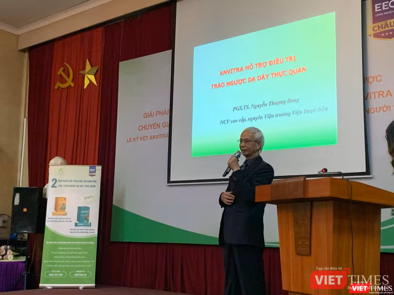 PGS.TS Nguyễn Thượng Dong cho biết giá trị to lớn của cây thuốc Việt