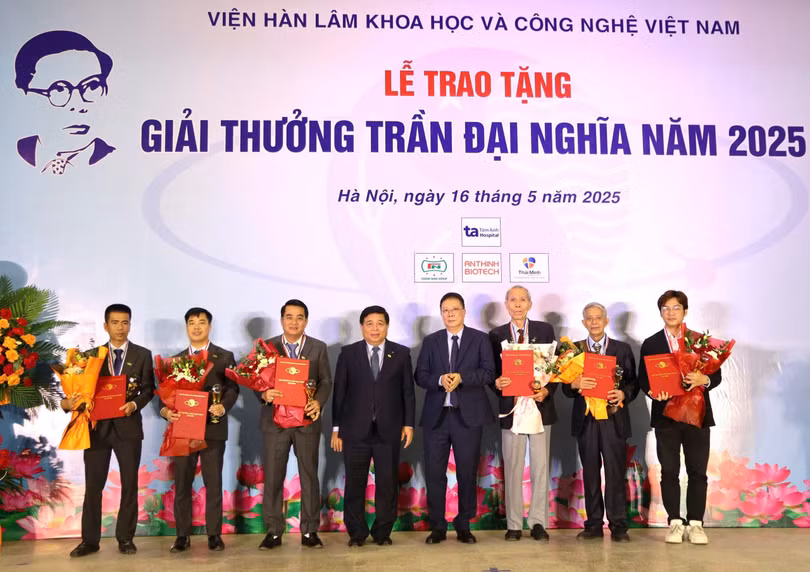 z6607184797328_84aea678cab73acb41c2e4a3d513a801.jpg