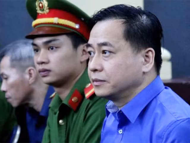 Cùng với Phan Văn Anh Vũ (Vũ nhôm), sẽ có hàng loạt tướng công an ra tòa lần này.