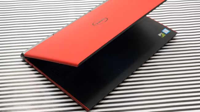 Dell Inspirron 15 7000