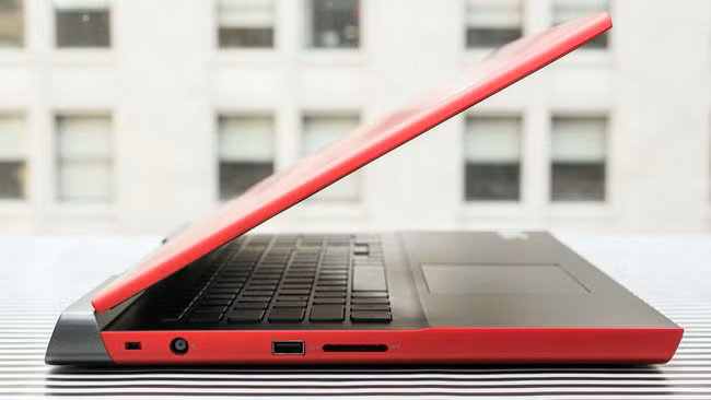 Đánh giá laptop Dell Inspiron 7000 ảnh 10