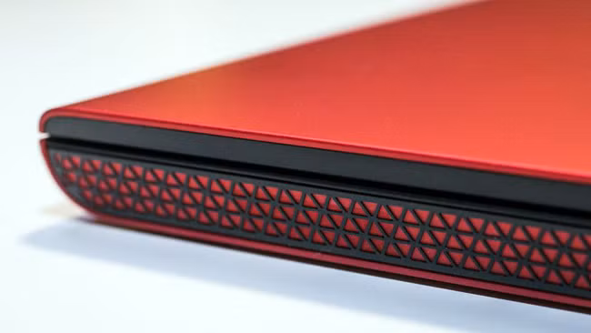 Đánh giá laptop Dell Inspiron 7000 ảnh 6